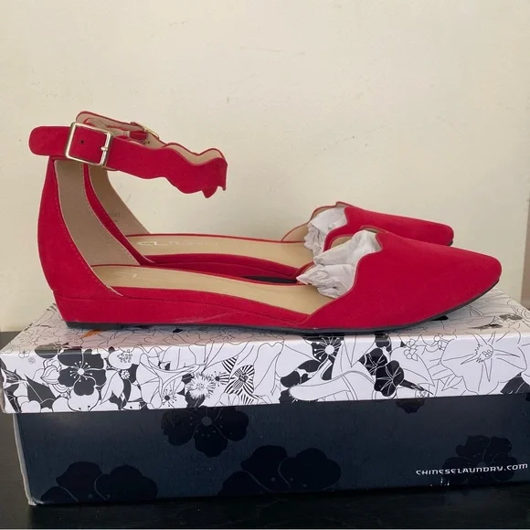 CL by Laundry Women's Studio Super Suede Ruby Red Pointed Toe Flat Womens Sz 10 - Picture 6 of 11